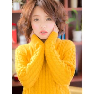 ランダムな毛先が◎大人ドーリーヘアｃ
