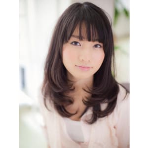 黒髪でも優しいナチュラルセミディ2