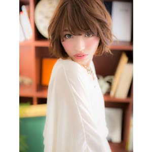 ”フワリ”とした抜け感スイングカールボブb