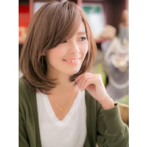 透け感カラーで大人ミディｂ