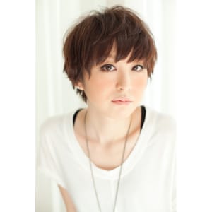 目力UPのフェミショート