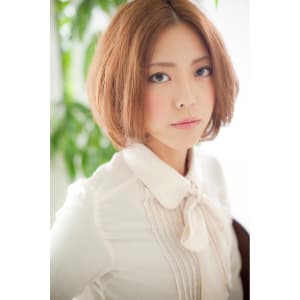 ふわストレートな大人ボブ