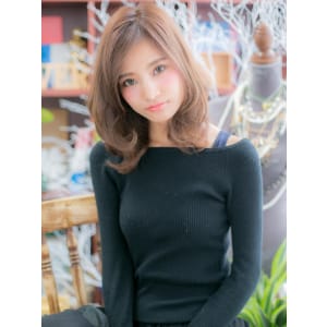 大人女子のこなれ感”エフォートレス”ミディa