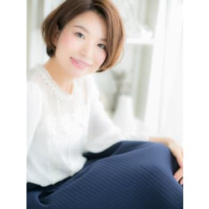 デキる女の”美形”ショートボブb