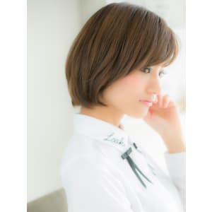 【横顔スタイル】可愛くてハンサムな、大人の女性…リッチボブ