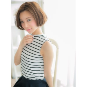 【ボブスタイル】毛先のカールが上品！大人のハンサムボブ