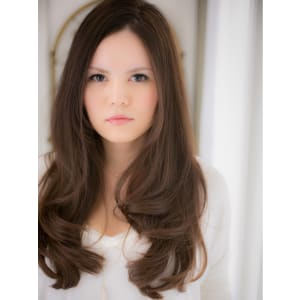 毛先まで艶たっぷり★憧れナチュラルロング