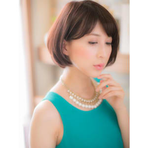 耳かけもオシャレ♪フェミニン大人ボブ