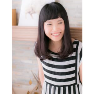 暗カラーで大人かわいいストレートミディｂ