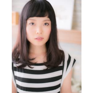 暗カラーで大人かわいいストレートミディa