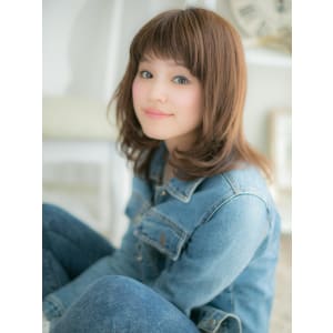 ショートバングで【甘辛ミディ】a