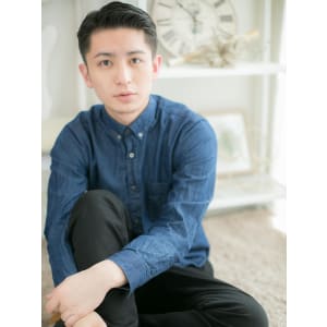 黒髪を生かした゛ビジネスショート゛ｂ