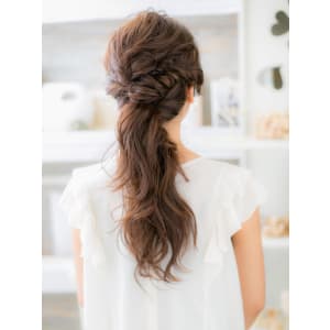 海外ドラマに出てきそうな☆くるりんぱアレンジポニーa - mod's hair 上尾【モッズヘア】上尾西口店【モッズヘア アゲオニシグチテン】掲載中