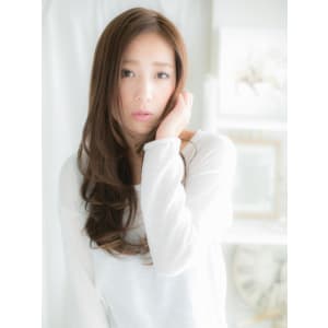 カールで織りなす 《コケティッシュロング》ｃ