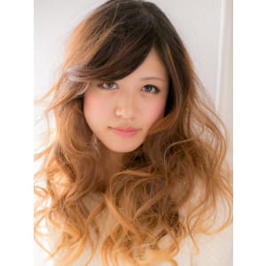 【グラデーション】アレンジ幅UP！‥甘くないウェーブロング