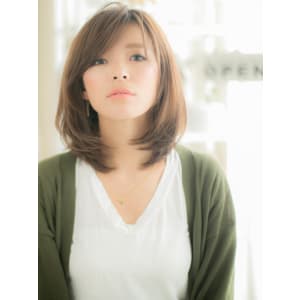 透け感カラーで大人ミディａ