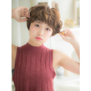 個性ある女の子ショートａ