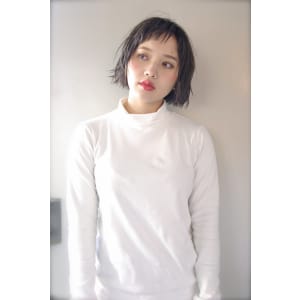 ウエット質感☆ダークモノトーン☆無造作ボブ