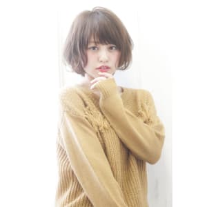 簡単スタイリングのニュアンスボブ