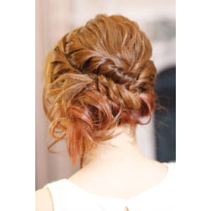 ツイストサイドアップby　BACKSTAGE