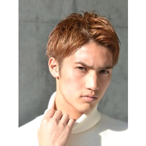 束感ショート☆ベージュ☆刈り上げ