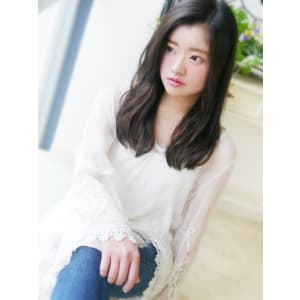 大人ナチュラル女子ゆるふわセミディ