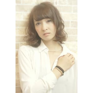 大人かわいい♪ゆるまきフェミニンボブ