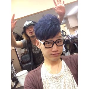 個性的なヘアカラー☆ミッドナイトブルー～青紫の髪色～