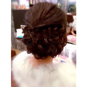 結婚式、二次会にオススメ☆大胆な編みこみ♪甘辛ヘアセット