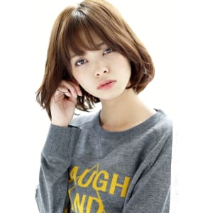 シースルーバングの透明感ベージュカラー