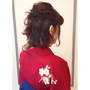 Neolive aim 卒業式　袴　ヘアセット　鶴岡愛