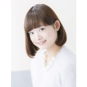大人可愛いナチュラルストレートボブ