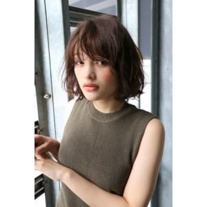 【Neolive es】ヌーディーカラーボブ　