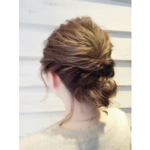 【Neolive es】ゆるふわ簡単アレンジ♪