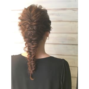 【Neolive es】フィッシュボーンヘアセット