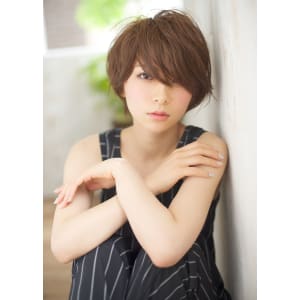 吉瀬美智子さん風綺麗な美シルエットショート
