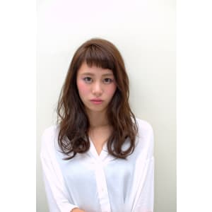 ショートバングの外国人風　