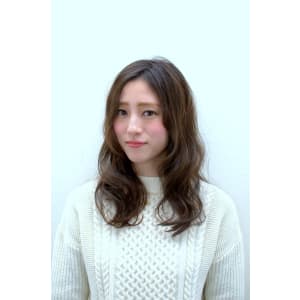 ディープアッシュの外国人風