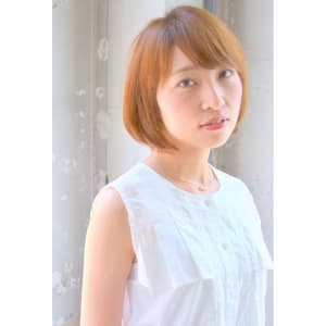 ツヤが決め手のシンプルボブ