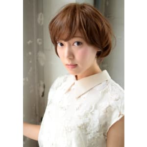 アッシュベージュ　ショートヘア