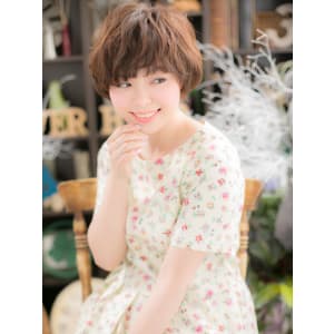 動きのある重め☆フェミショート