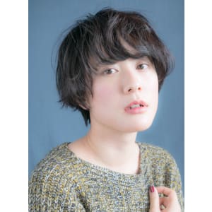 大人可愛い黒髪ナチュラルパーママッシュショート