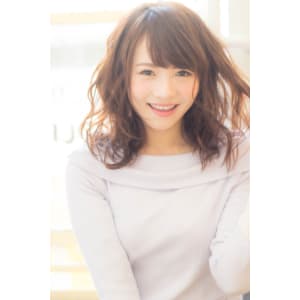 【hair coucou】アッシュグレージュで大人可愛く