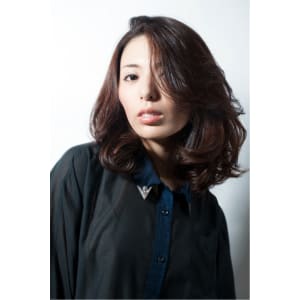 「エレ女」クールミディアムボブ