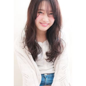 『cielbyafloat』ロングは緩めウェーブが可愛い