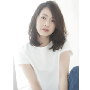 大人カジュアル束感ロブ　ツヤツヤラベンダー