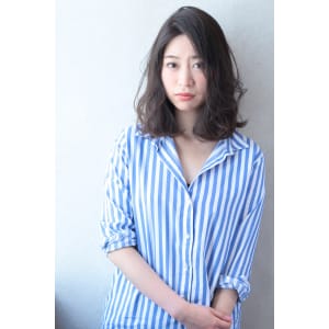 透明感がある暗髪★ふんわりエフォートレスボブ