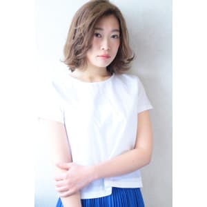 透明感UP外国人風イルミナカラー×かき上げバング大人ボブ