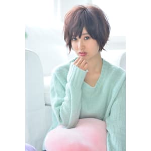 大人かわいい♪無造作ふんわりマッシュショート