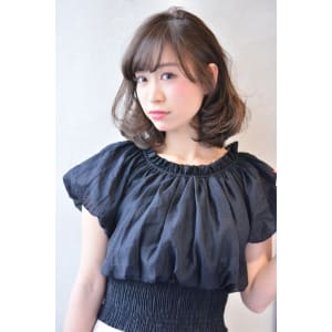 シースルーバングde動きがあるスプリングミディ